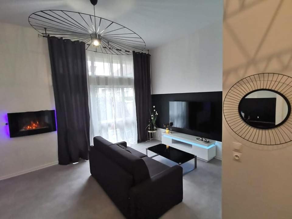 La Clef Des Bulles Lägenhet Épernay Exteriör bild