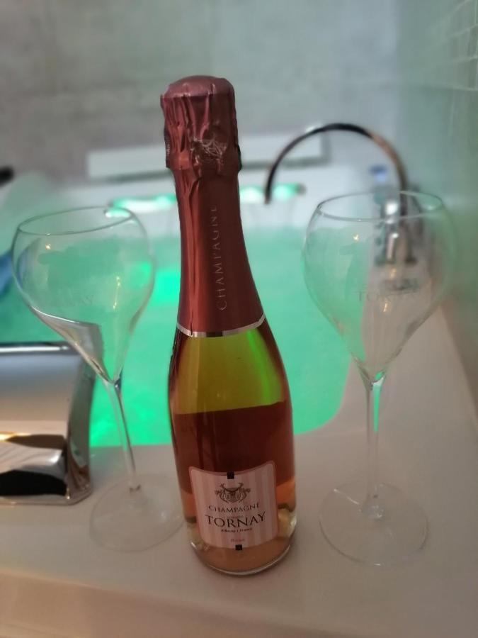 La Clef Des Bulles Lägenhet Épernay Exteriör bild